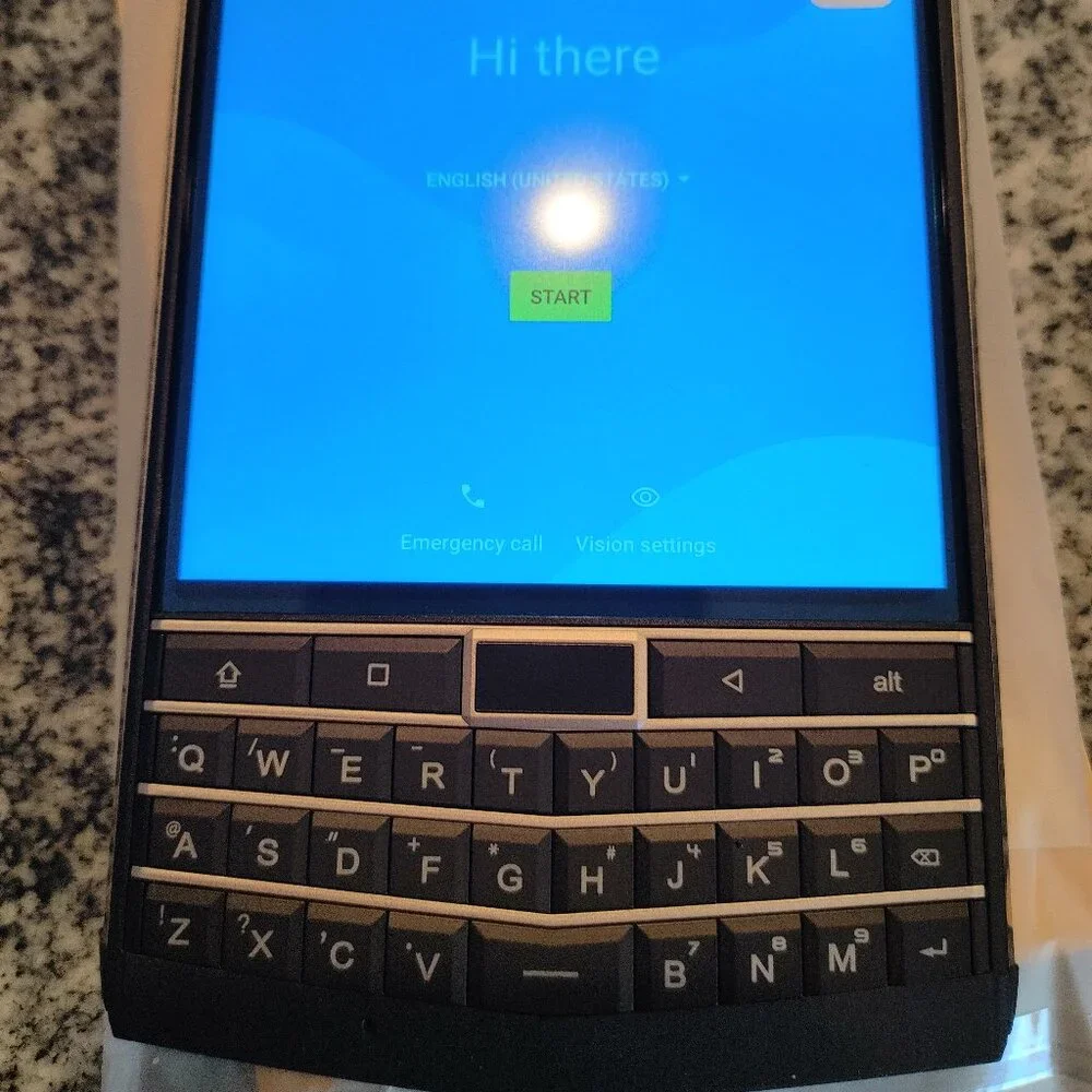 UNIHERTZ Titan Rugged Phone QWERTY 128GB/6GB 4G Smartphone